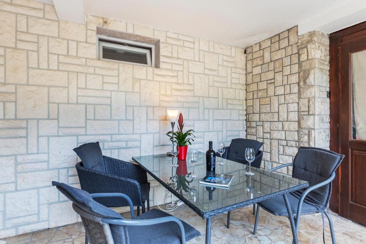 Lungomare Apartment